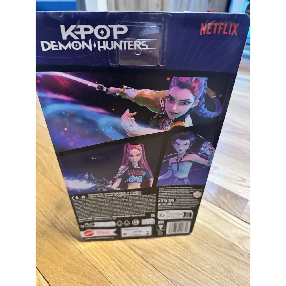 K-Pop Demon Hunters Rumi Mattel Doll Figure Toy New In box - Picture 3 of 4